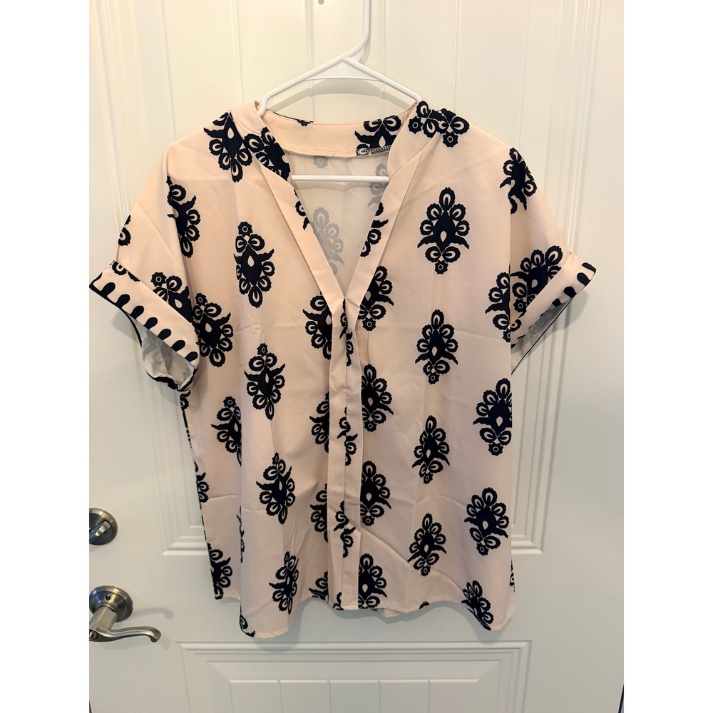 Shein Womens XL Pink Navy Damask Medallion V-Neck Cuffed Short Sleeve Blouse